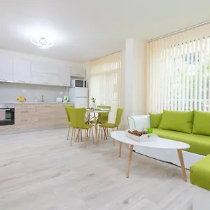 Domus Grand Apartment Plovdiv